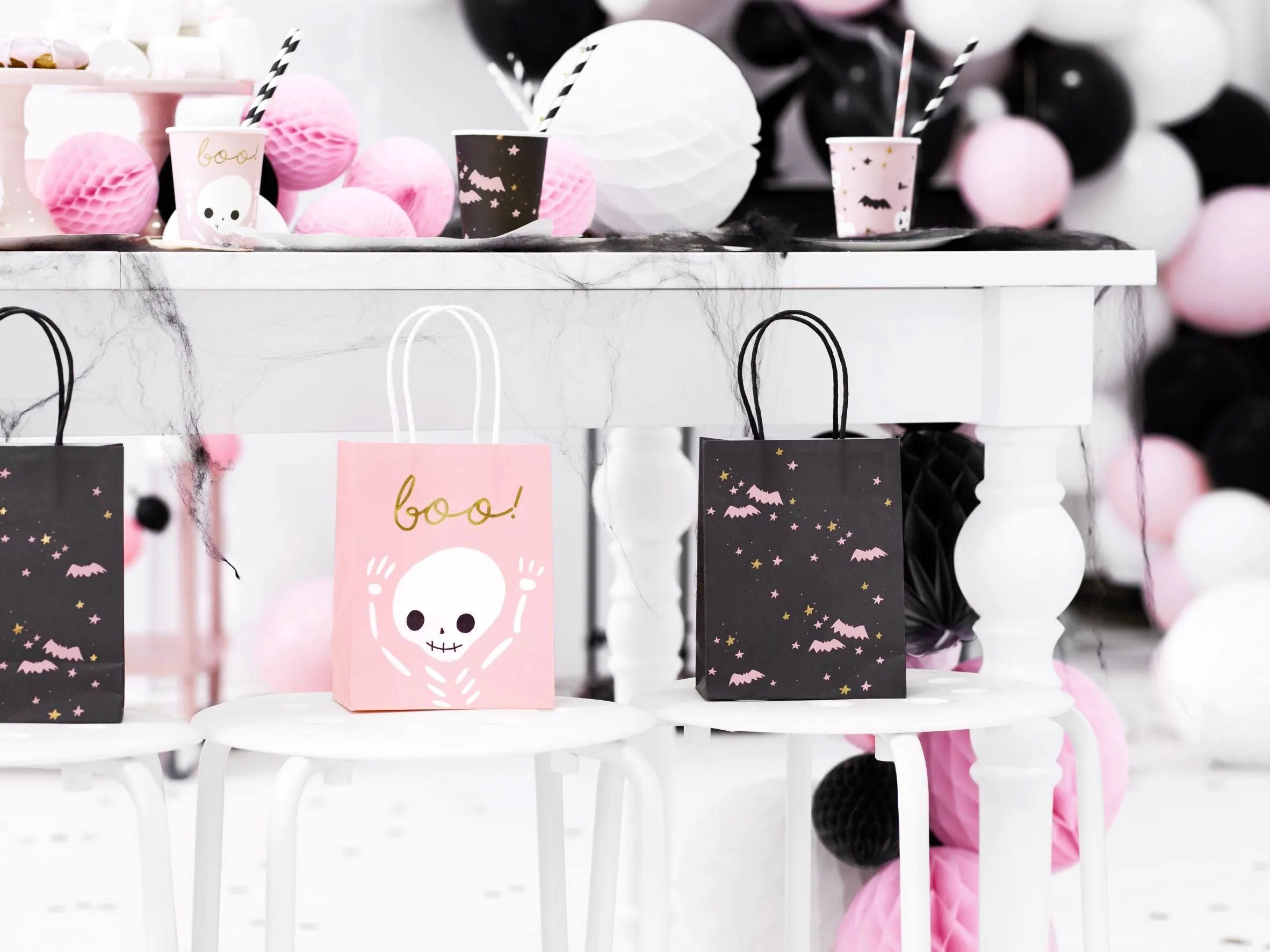 Boo Halloween Gift Bag Pink