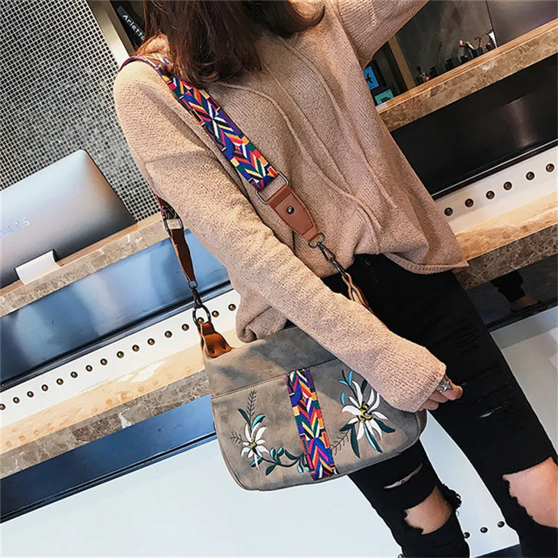 Multifunction Shoulder Embroidery Handbag